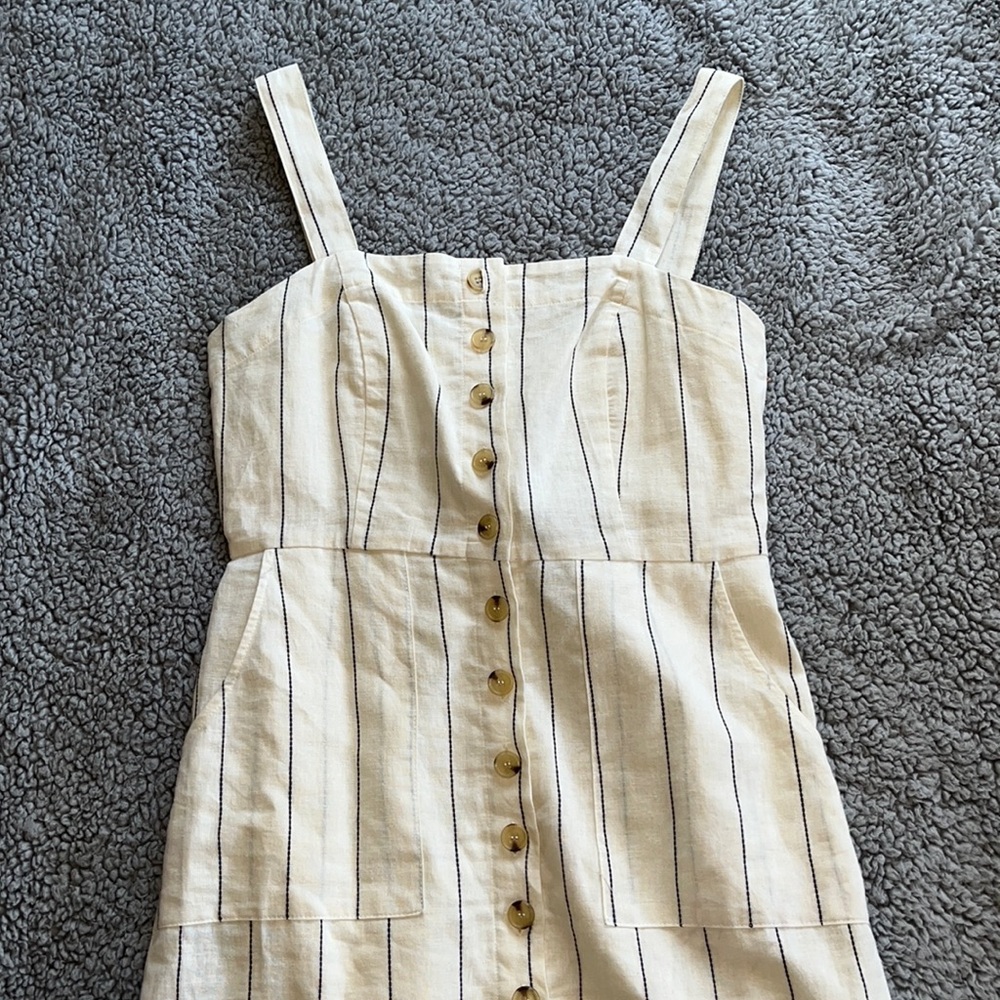 Forever 21 NWT Women’s Large Woven Cream Linen Cottagecore Button Up Dress.